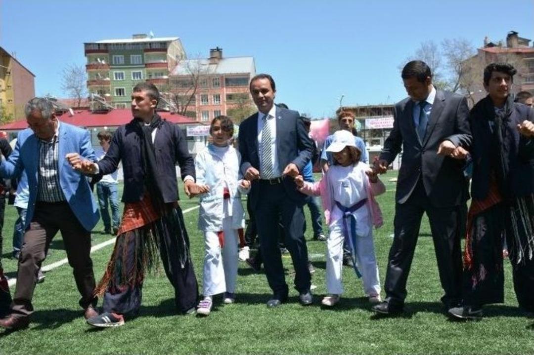 Tatvan&rsquo;da 19 Mayıs Coşkusu