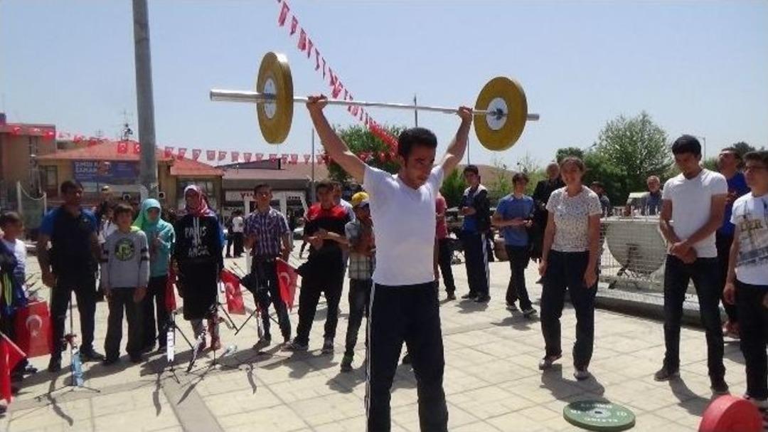 Erzincan&rsquo;da 19 Mayıs T&ouml;reni