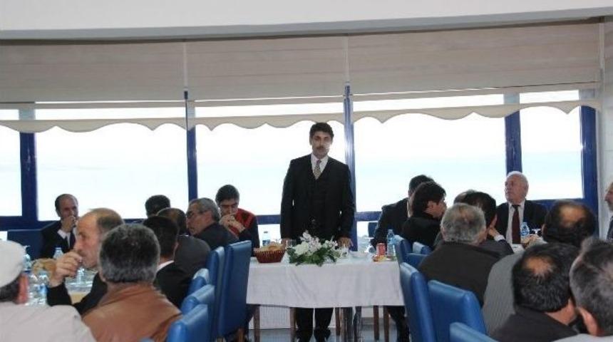 Ardahan Ak Parti &Ccedil;ıldırlı Muhtarlarla Bir Araya Geldi