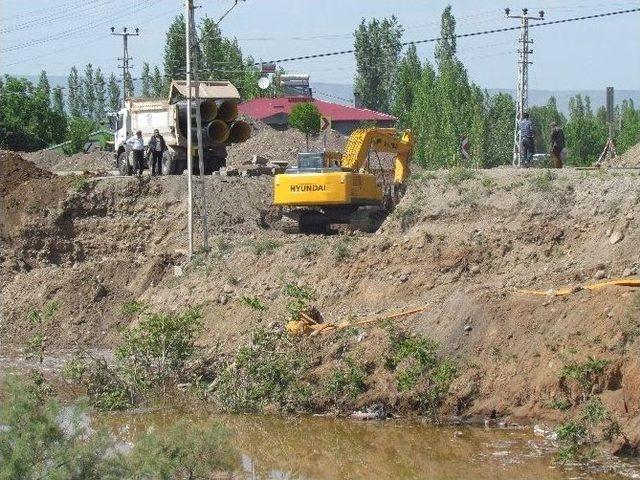 Erzurum-ığdır Karayolu Ulaşıma Kapatıldı