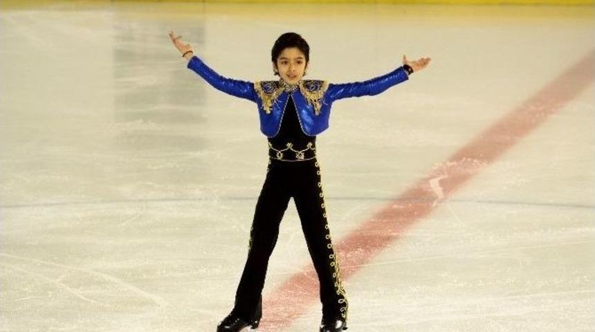 İhlas Koleji &Ouml;ğrencisi Buz Pateninde T&uuml;rkiye Şampiyonu Oldu