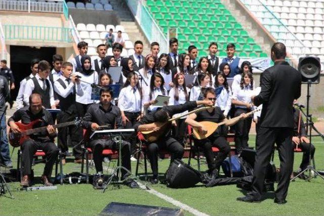 Van, Hakkari Ve Bitlis'te 19 Mayıs Coşkusu(2)