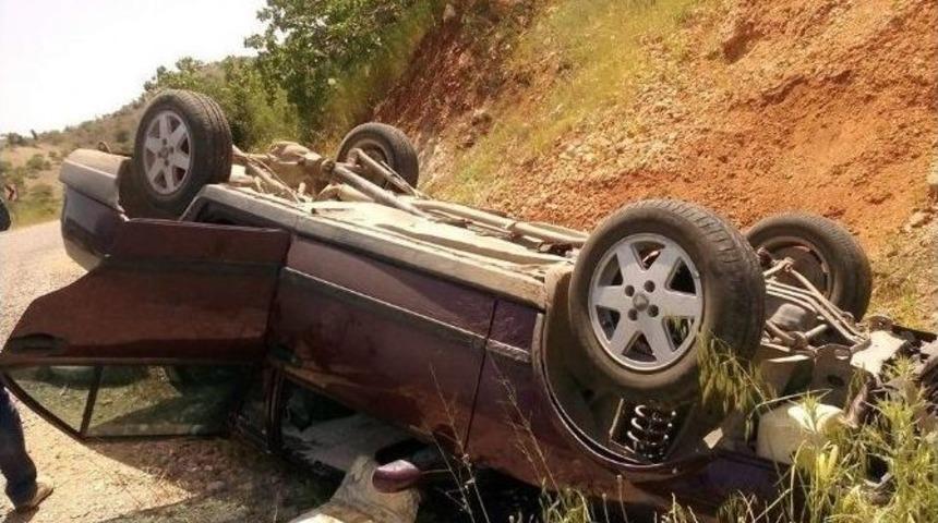 Adıyaman&rsquo;da Otomobil Takla Attı: 5 Yaralı