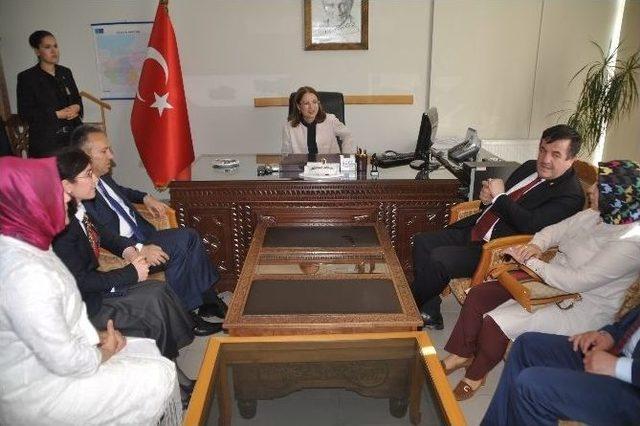 Aile Ve Sosyal Politikalar Bakanı İslam D&uuml;zce&rsquo;de 1