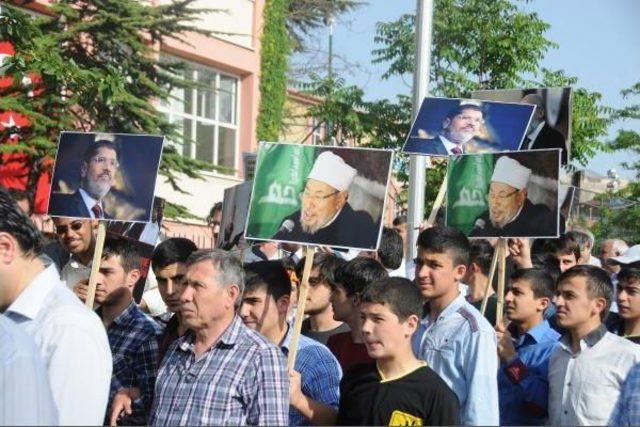 Gaziantep’Te, Mursi’Ye Verilen Idam Cezası Protesto Edildi