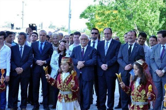 Bakan Avcı’dan İki İlçeye Lise Müjdesi