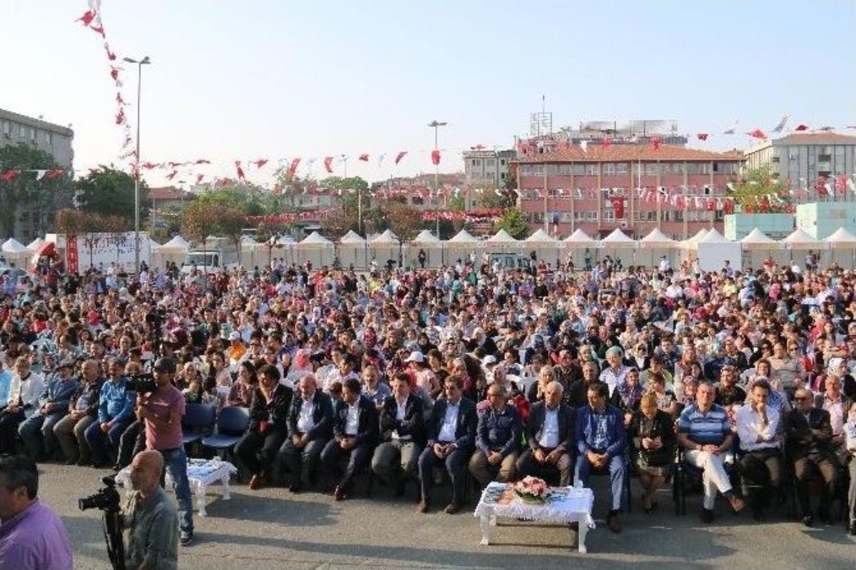 Bağcılar Ferhat G&ouml;&ccedil;er Konseriyle Coştu