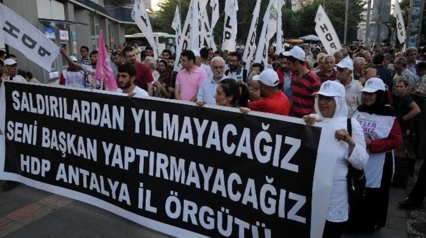 Antalya&rsquo;da Hdp&rsquo;ye Yapılan Saldırılar Kınandı