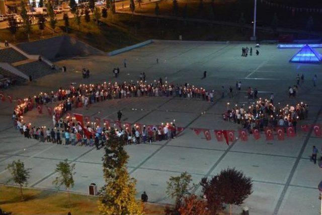 Karabük'te Ay Yıldız Koreografisi Oluşturuldu