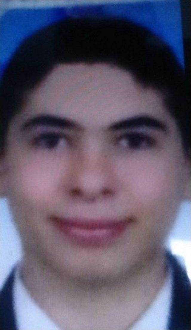 İzmir&rsquo;de Meydana Gelen Kazada, 1 &Ouml;l&uuml; 3 Yaralı 1