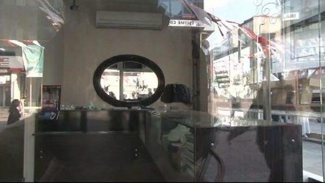 Duvarı Delip Kuyumcuyu Soydular 2