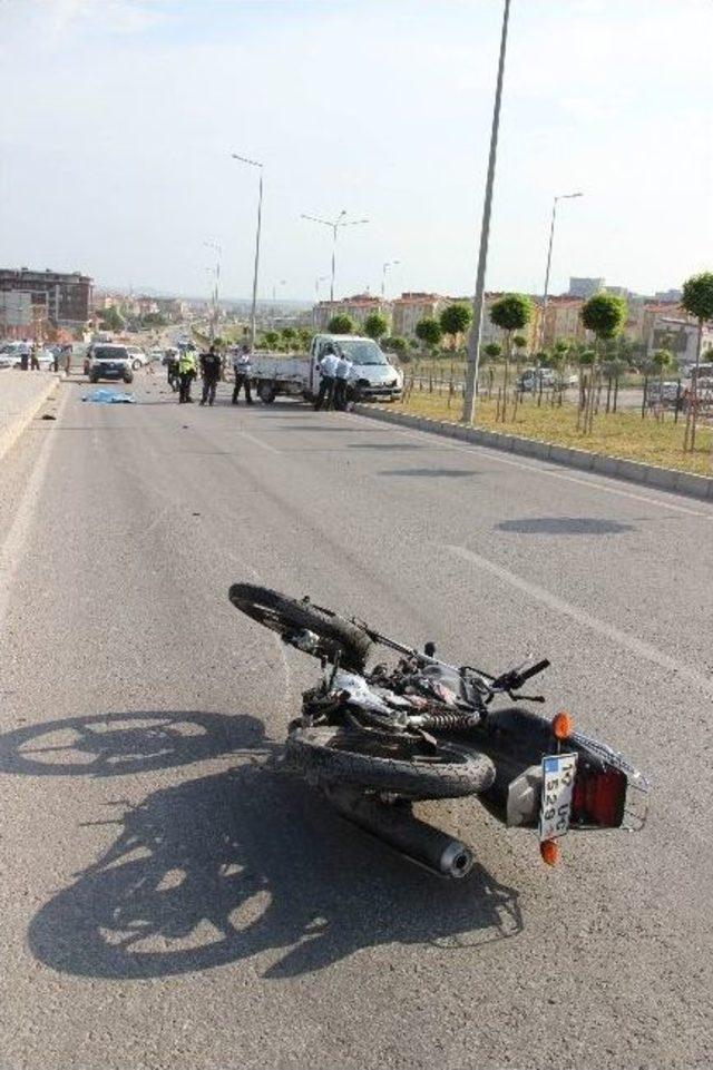 Çanakkale’de Trafik Kazası: 1 Ölü 2