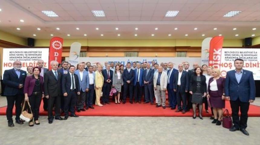 Toplu S&ouml;zleşmede Eşe Dayak Maddesi Kondu...