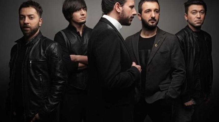 Kepez&rsquo;de 16 Liseye Yıl Sonu Gecesi