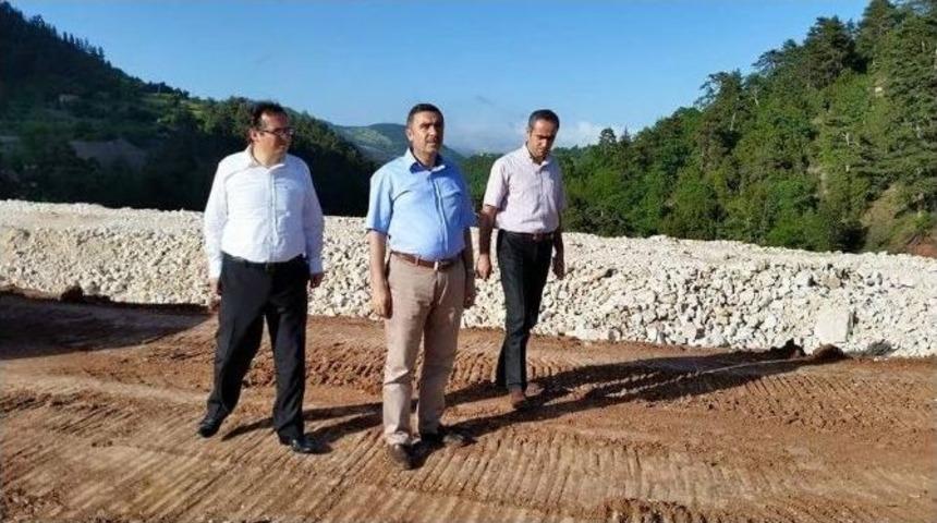 Sulama Ve Yangın S&ouml;nd&uuml;rme Ama&ccedil;lı Karadere G&ouml;leti&rsquo;nde &Ccedil;alışmalar S&uuml;r&uuml;yor