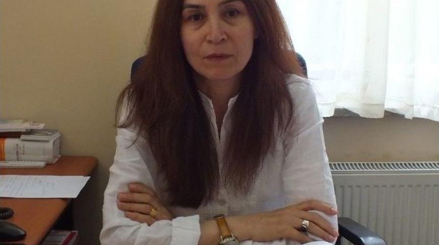 G&ouml;ğ&uuml;s Ağrısı Refl&uuml; Belirtisi