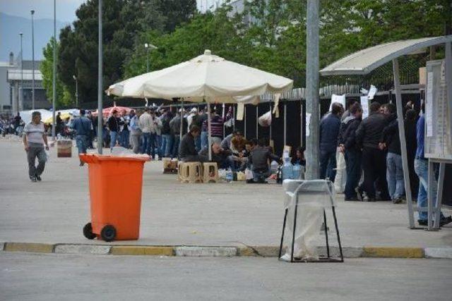 Otomotiv Sektöründeki Eylemde, Coşkunöz Işçileri Işbaşı Yaptı