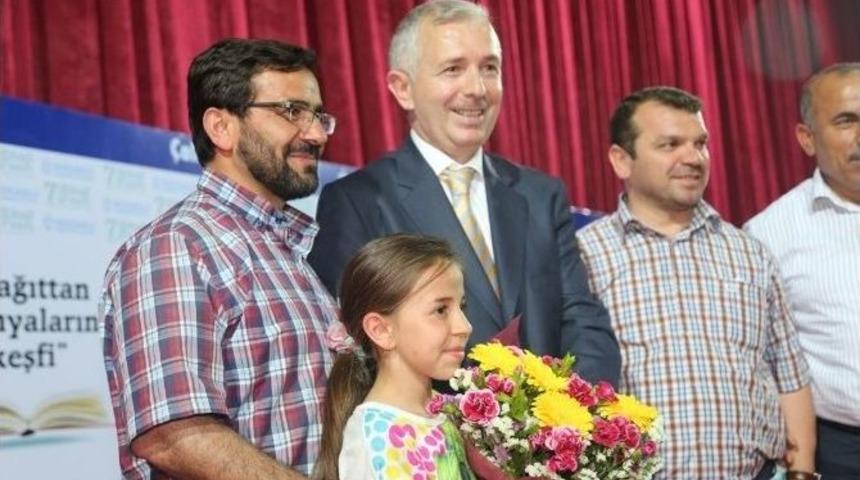 M&uuml;ft&uuml; S&ouml;nmezoğlu &lsquo;&rsquo;kocaeli Kitap Fuarı &lsquo;oku&rsquo; Emrinin Tecelli Ettiği Yerdir&rsquo;&rsquo;