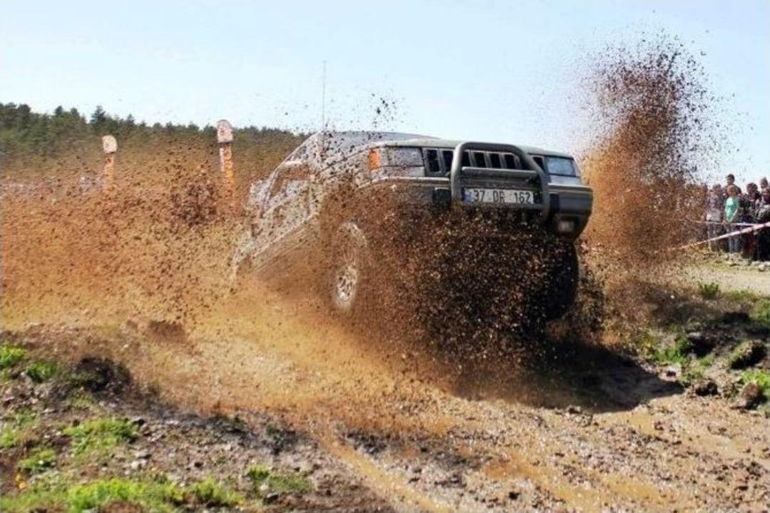 Kuş&ccedil;a&ccedil;imen Yaylası&rsquo;nda Nefes Kesen Off Road G&ouml;sterisi