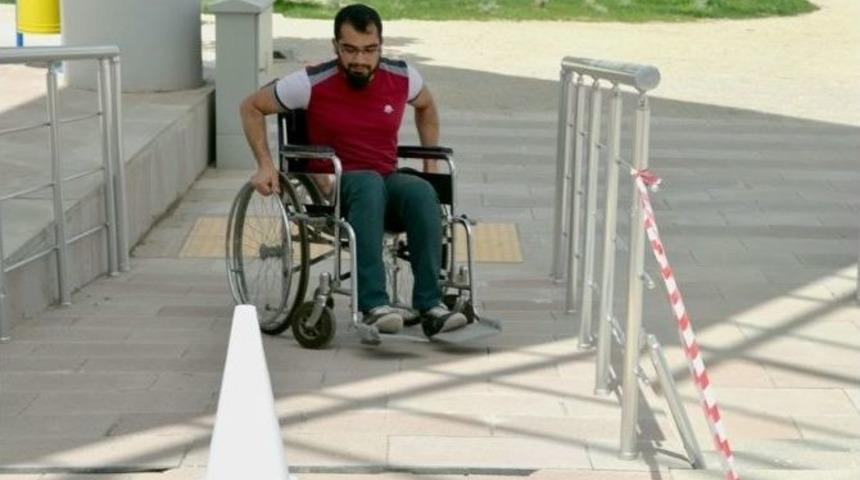 Km&uuml;&rsquo;de Engellilerle Empati Parkuru