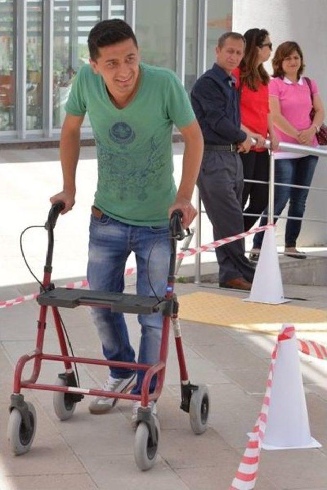 Km&uuml;&rsquo;de Engellilerle Empati Parkuru 1