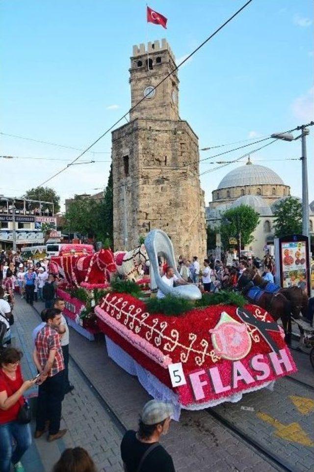 &Ccedil;i&ccedil;eğin Hasat Bayramı Başlıyor 1