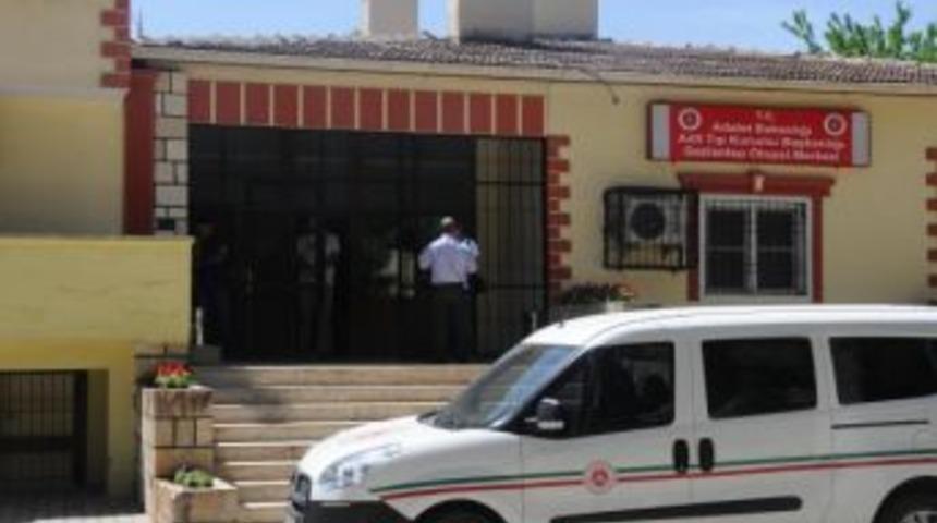 Serinlemek I&ccedil;in G&ouml;lete Giren Gen&ccedil; Boğuldu