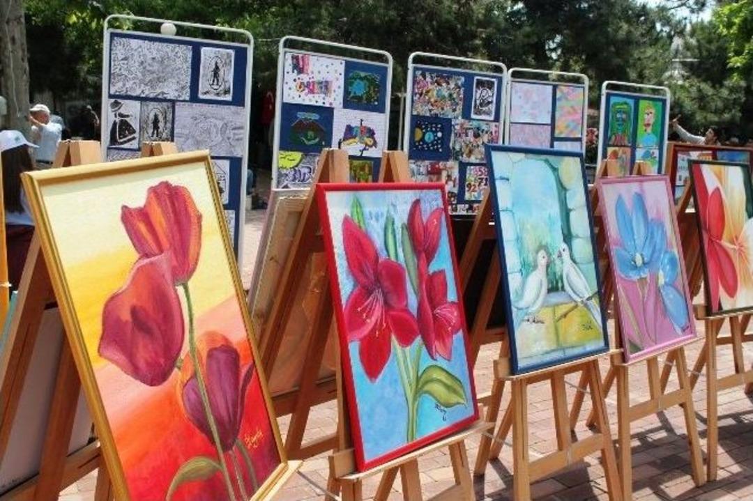 Minik &Ouml;ğrenciler H&uuml;nerlerini Sergiledi