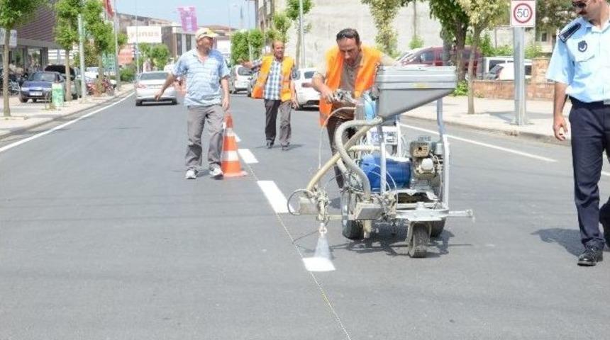 İstanbul Caddesi&rsquo;de Yol &Ccedil;izgileri Tamamlanıyor