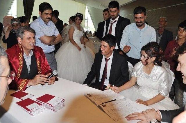 Mardin’de Toplu Nikah Töreni Yapıldı