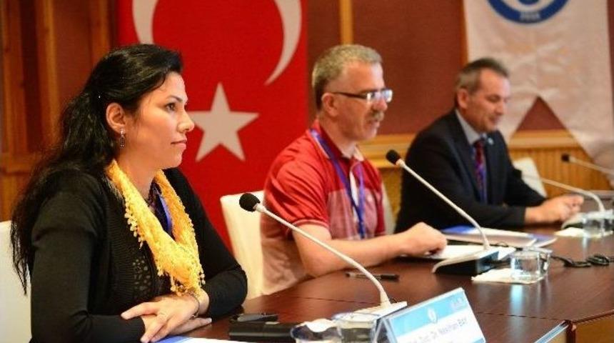 14. Uluslararası Sınıf &Ouml;ğretmenliği Eğitimi Sempozyumu B&uuml;&rsquo;de Başladı