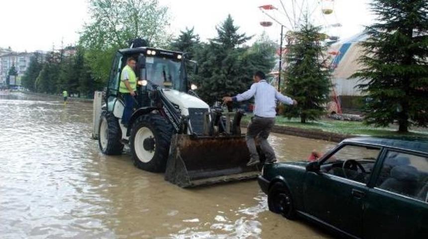 Kastamonu'da Dolu Ve Yağmur Etkili Oldu