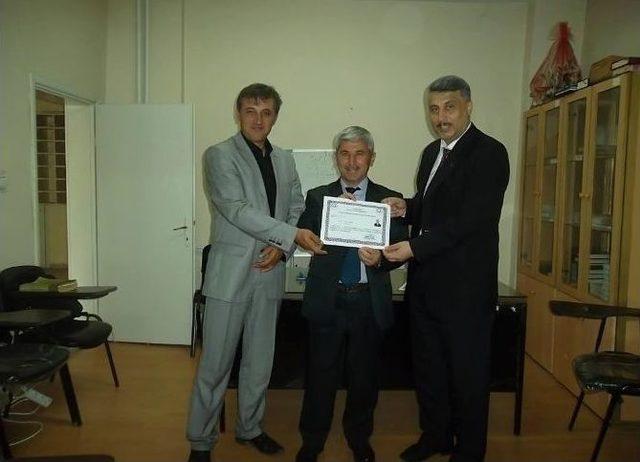 Hizmet İçi Eğitimi Tamamlayan İmamlara Kurs Bitirme Belgesi 2