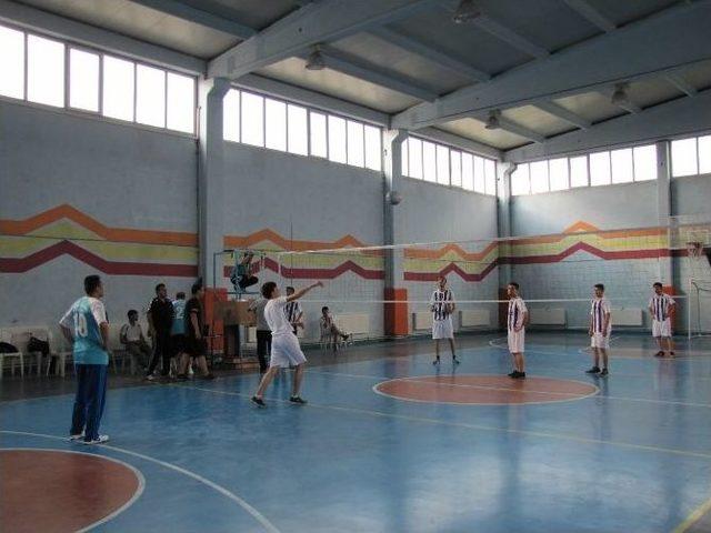 Hisarcık’ta Voleybol Turnuvası 1