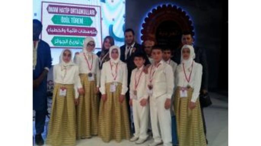 Pasinler İbrahim Hakkı İmam Hatip Ortaokulu T&uuml;rkiye İkincisi Oldu