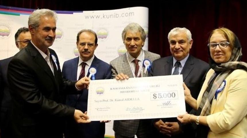 Y&uuml;ksek&ouml;ğretimde Akreditasyon Sorunu Ve &Ccedil;&ouml;z&uuml;m Yolları Tartışıldı