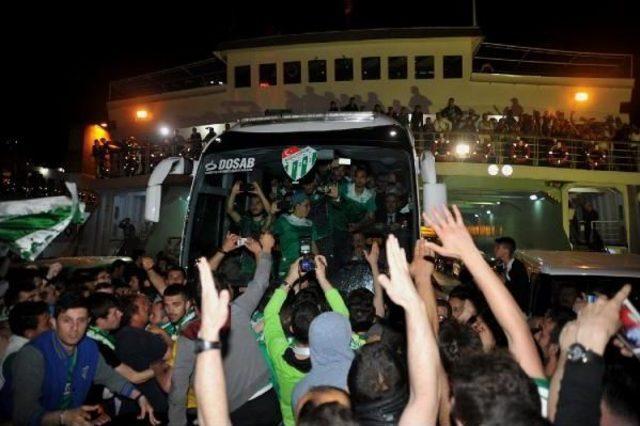 Bursaspor’A Yalova da Muhteşem Karşılama 1