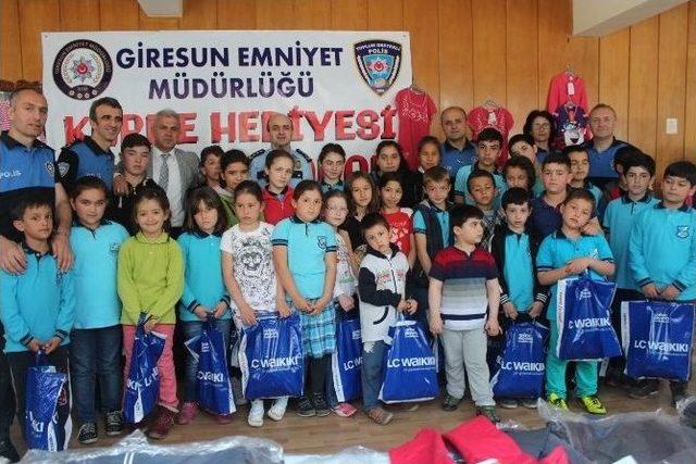 Giresun&rsquo;da Karne Hediyesi Polis Amcadan 1