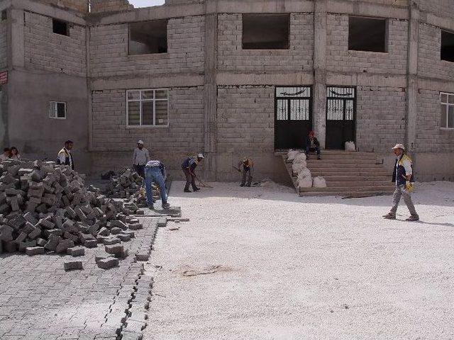 Haliliye Belediyesi İbadethanelerin Yollarını İyileştiriyor 2