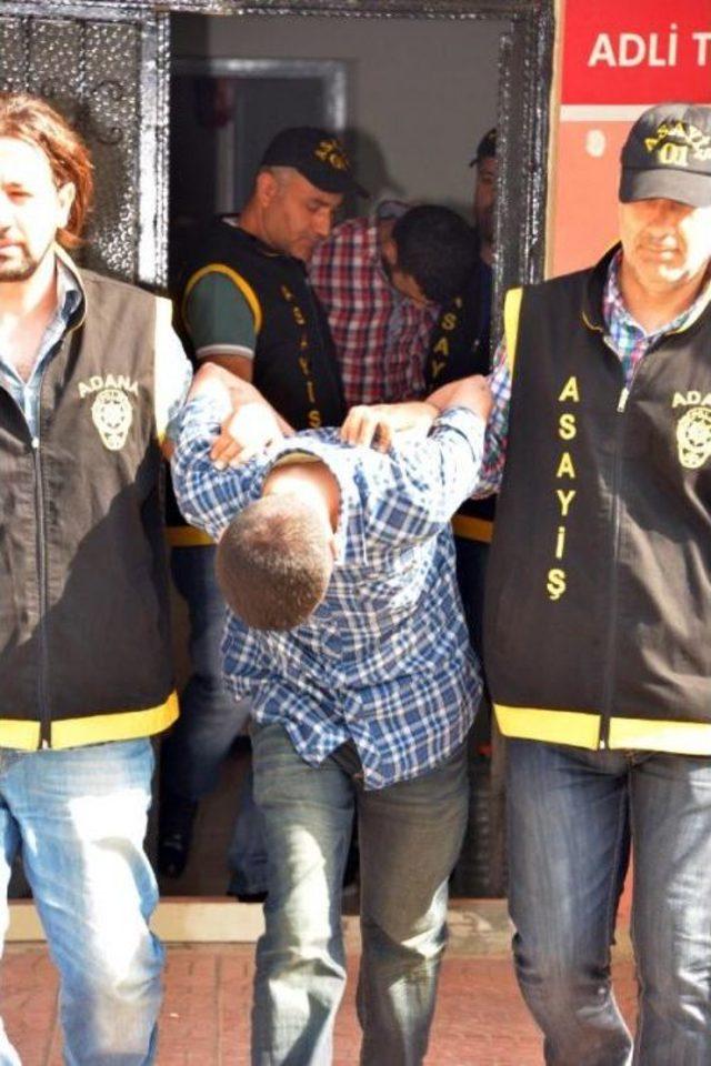 G&uuml;venlik Kamerasını Ge&ccedil; Fark Eden Hırsızın Telaşı 1