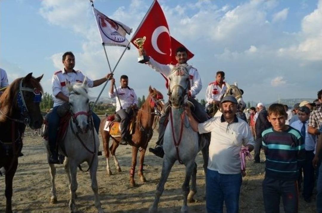 Atlı Sporda Beypınar Ve Zafer Atlı Takımları Manisa&rsquo;yı Temsil Edecekler