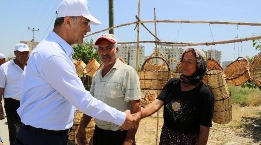 Başkan Tarhan, Sepet&ccedil;i Vatandaşlarla Buluştu
