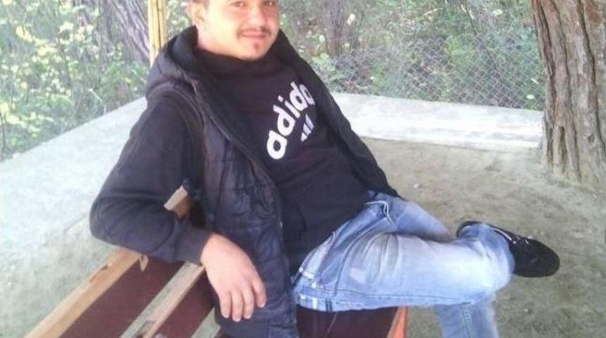 İntihar Notunu Facebook&rsquo;ta Paylaşan Asker &Ouml;l&uuml; Bulundu