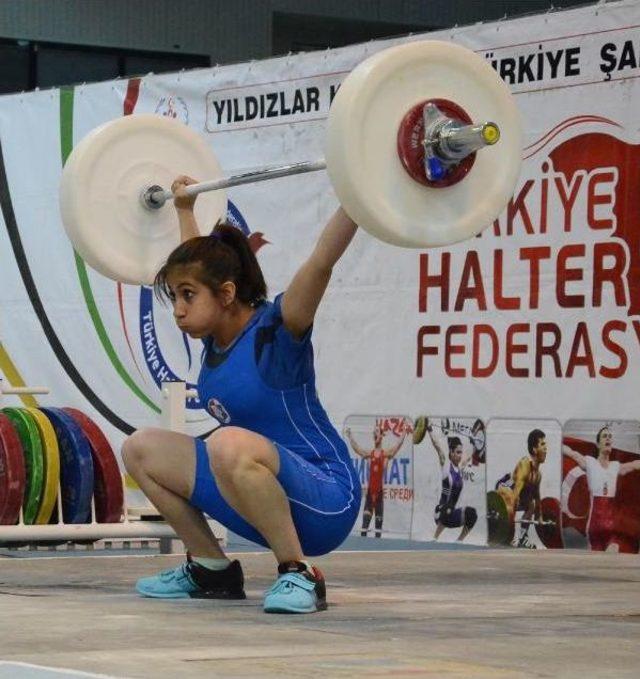 Türkiye Yıldızlar Halter Şampiyonası Bursa'da Başladı