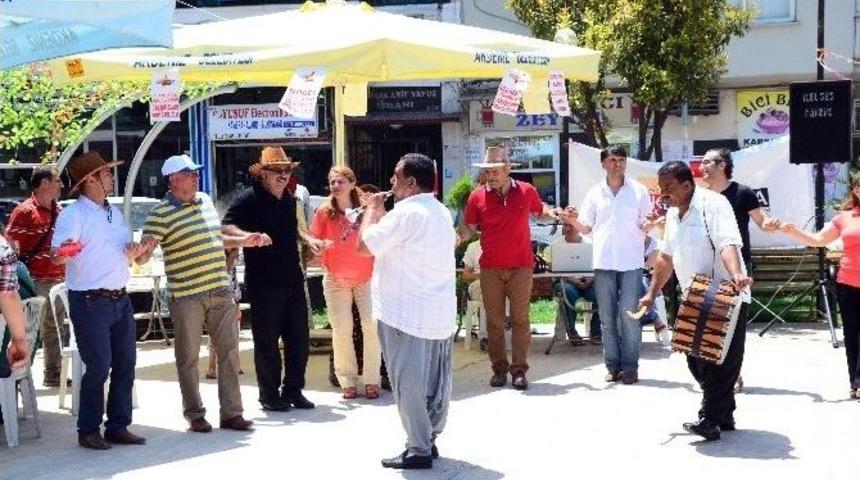 Mersin&rsquo;de Aile Hekimlerinin Grevi Devam Ediyor