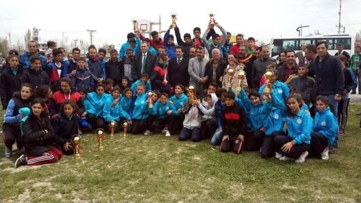 (&ouml;zel Haber) Fadıl Kara İle Atletizm Sporu Bitlis&rsquo;te &Ccedil;ığır A&ccedil;tı