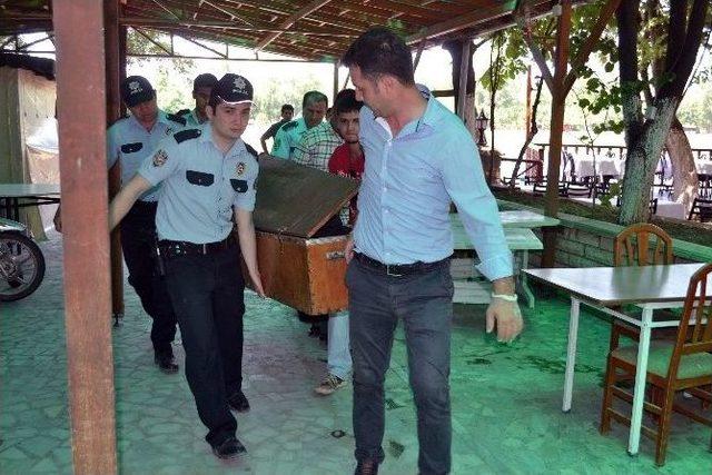 (özel Haber) Meriç Nehrinde Erkek Cesedi Bulundu 1