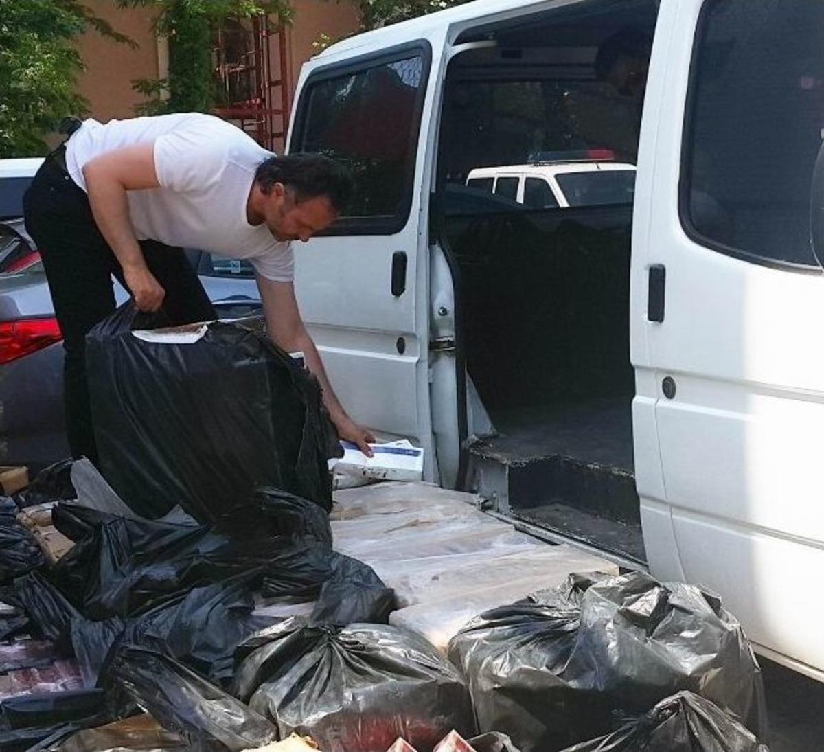 Balıkesir&rsquo;de Uyuşturucu Ve Ka&ccedil;ak Sigara Operasyonu