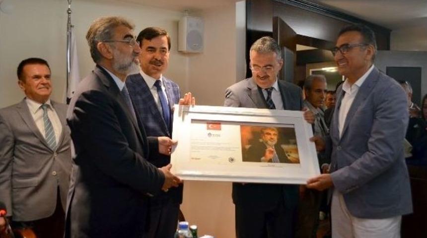 Bakan Yıldız: &ldquo;bazı Vaatler &Uuml;lke İnsanının Zekasına Saygısızlık&rdquo;