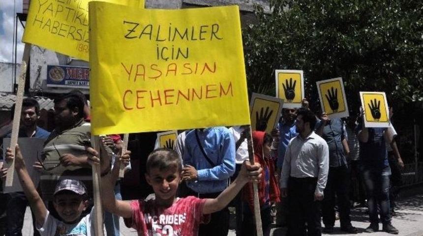 Reyhanlı İl&ccedil;esi&rsquo;nde Mursi&rsquo;ye Destek Eylemi